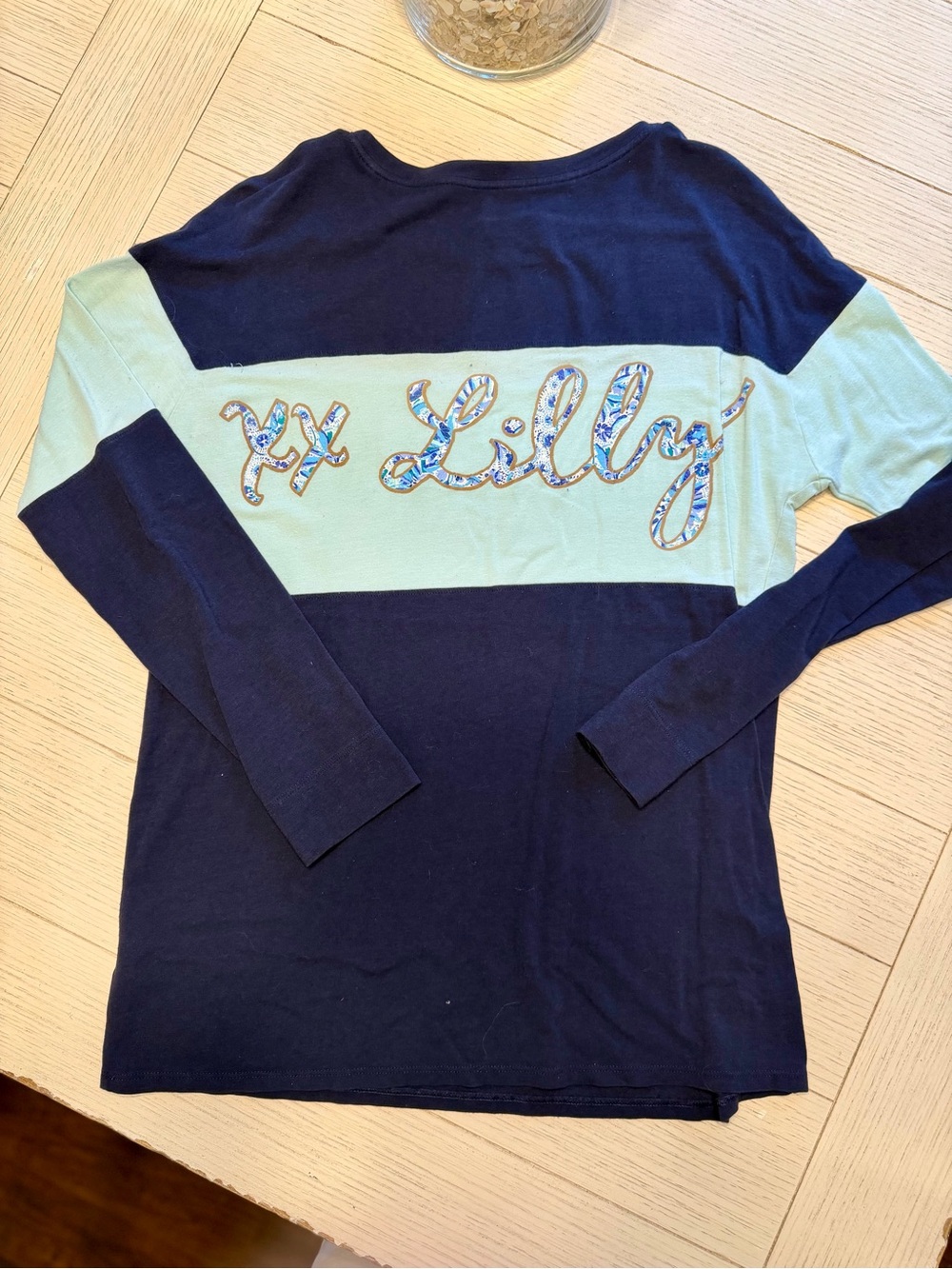 Lilly Pulitzer XS finn tshirt - multi swizzle | GUC